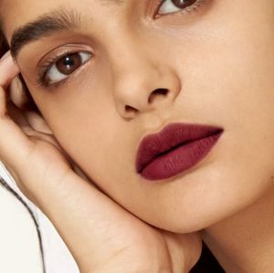 Burberry liquid Lip Velvet – Oxblood No.53